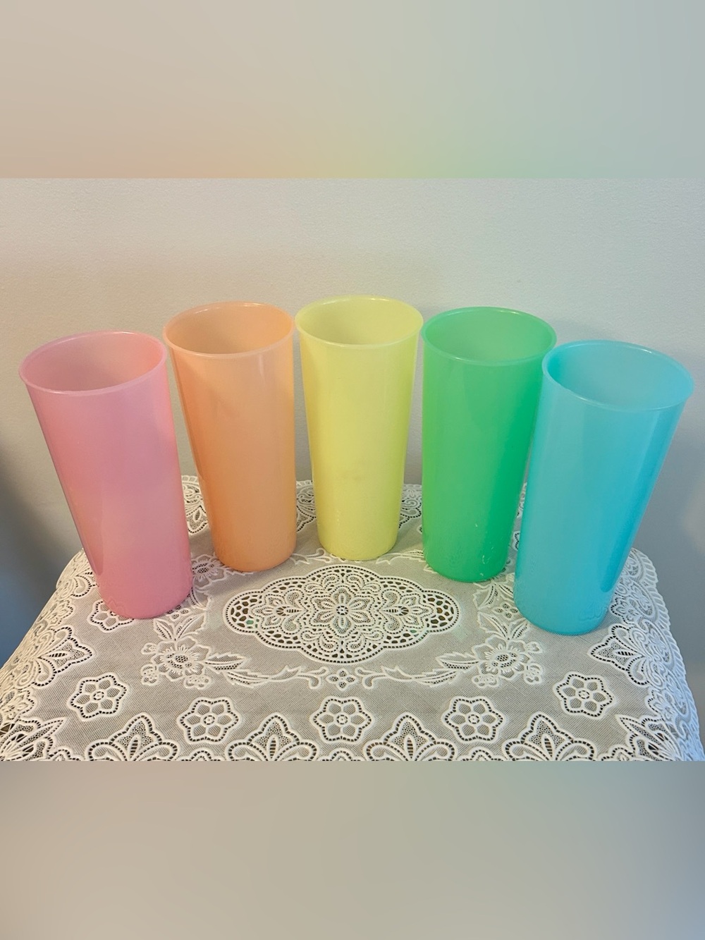 Set of 5 Vintage Tupperware 16 Ounce Tumblers